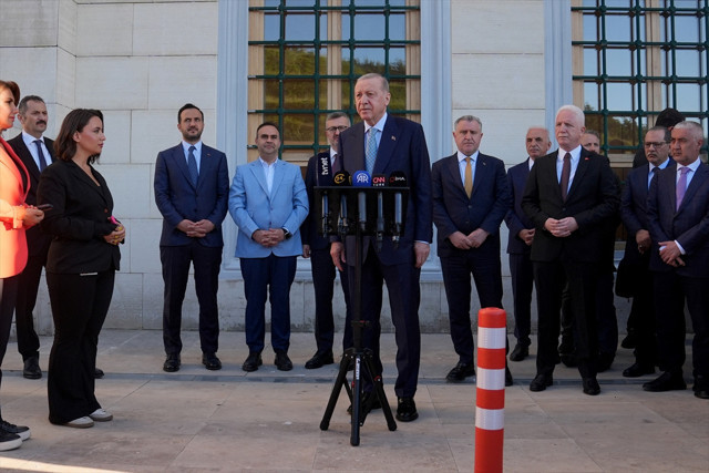 Cumhurbaşkanı Erdoğan'dan bayram namazı sonrası Gazze mesajı: Netanyahu zalimi gereken dersi alacaktır - Resim: 0