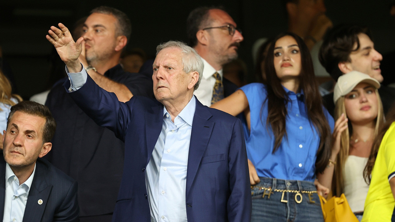 Aziz Yıldırım’dan Fenerbahçe’de dev temizlik! 4 futbolcuya yol gözüktü