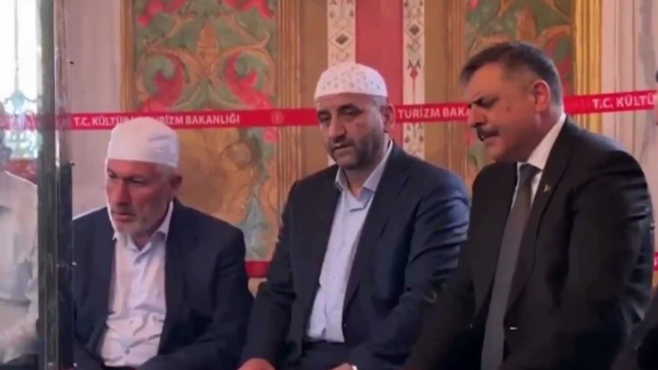 Mustafa Çiftçi’den Fatih Sultan Mehmet’in türbesinde Kur’an-ı Kerim tilaveti