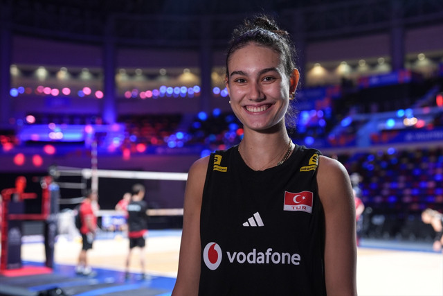 A Milli Kadın Voleybol Takımı, yarı final öncesi kupa hedefiyle motive - Resim: 1